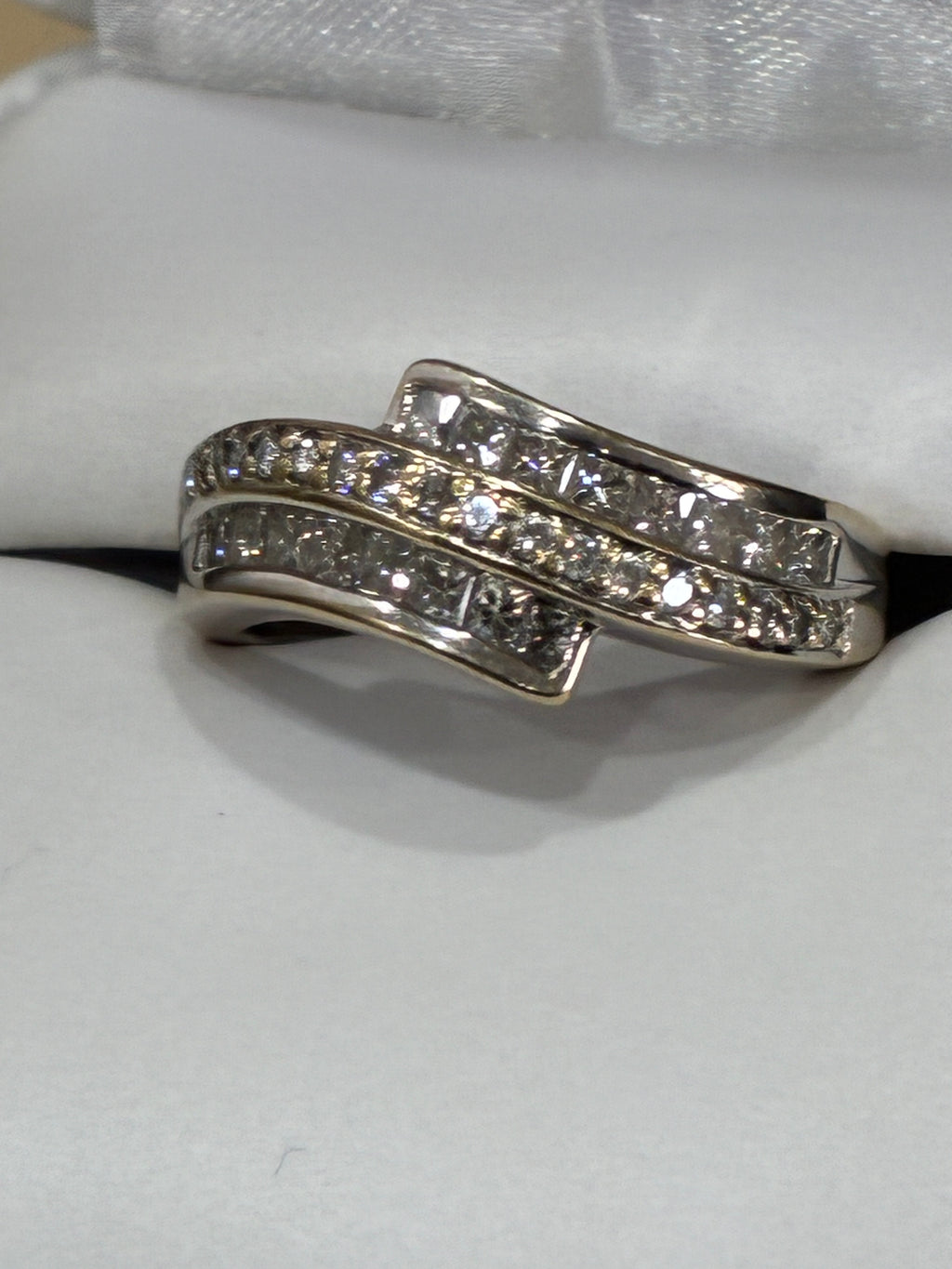 18K Gold Diamond Ring | 1 Carat Natural Diamonds | Baguette Rows