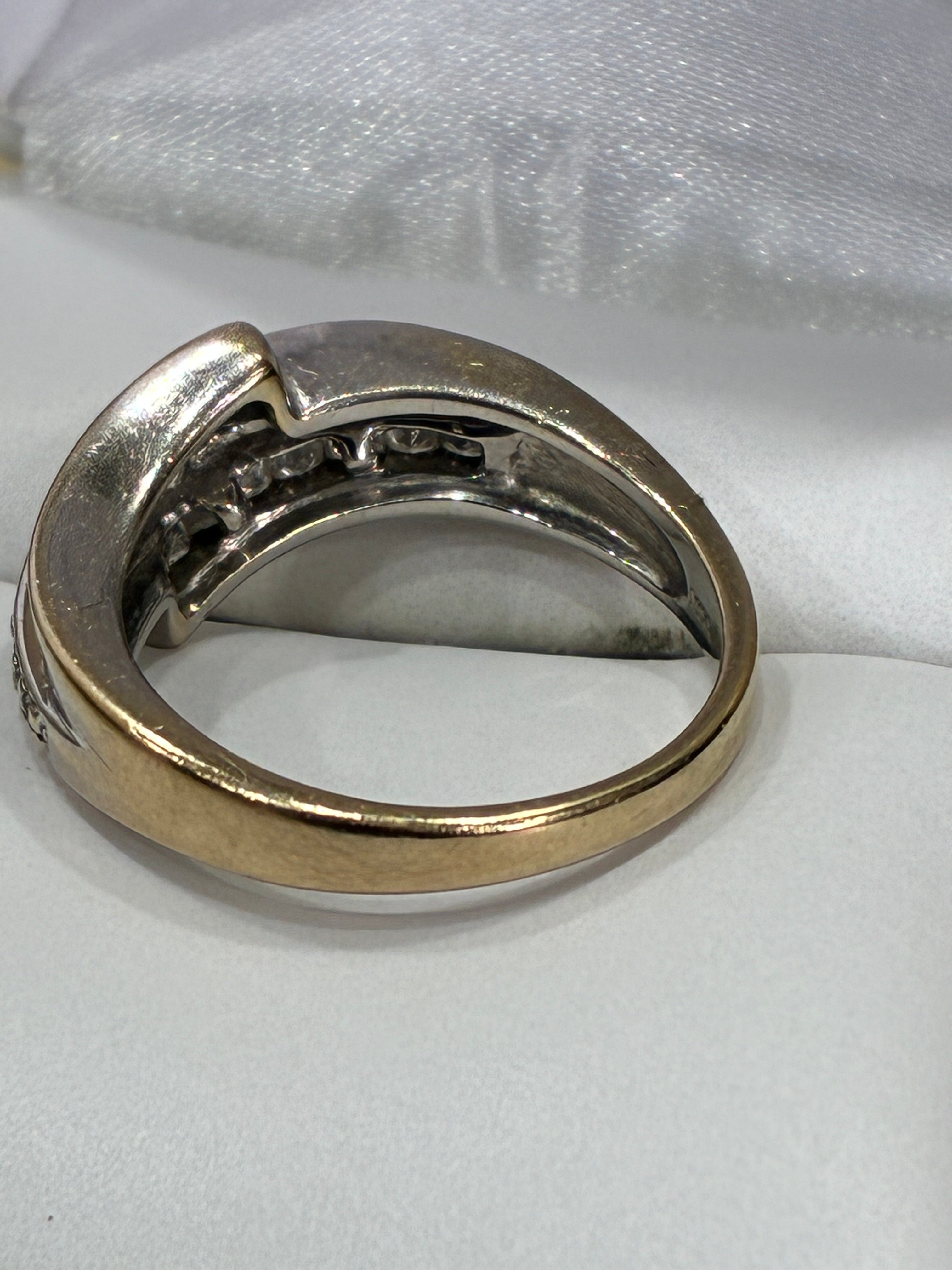 18K Gold Diamond Ring | 1 Carat Natural Diamonds | Baguette Rows