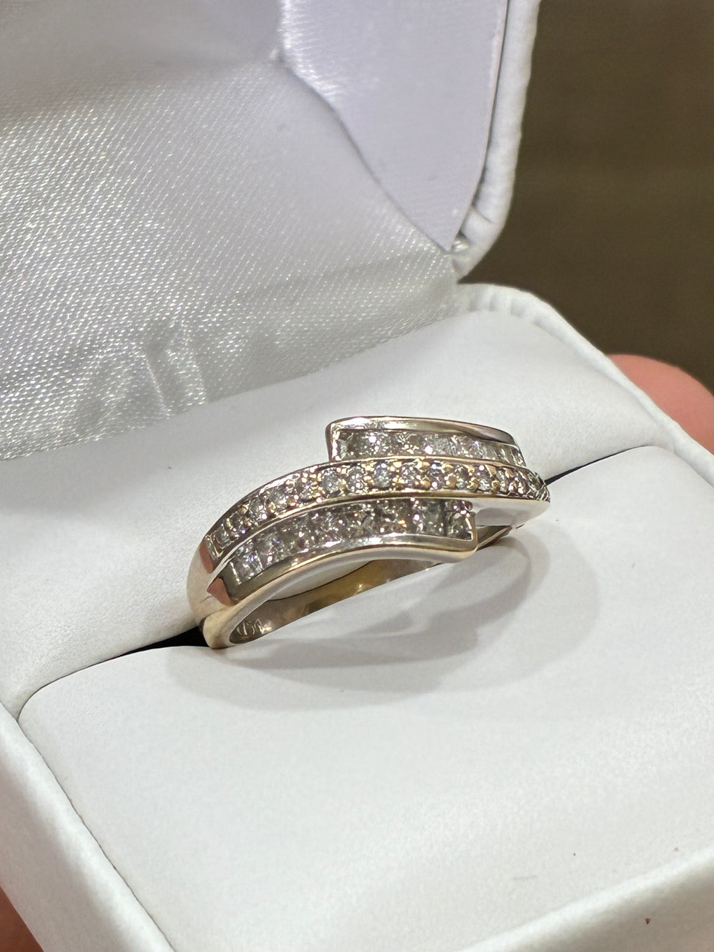 18K Gold Diamond Ring | 1 Carat Natural Diamonds | Baguette Rows