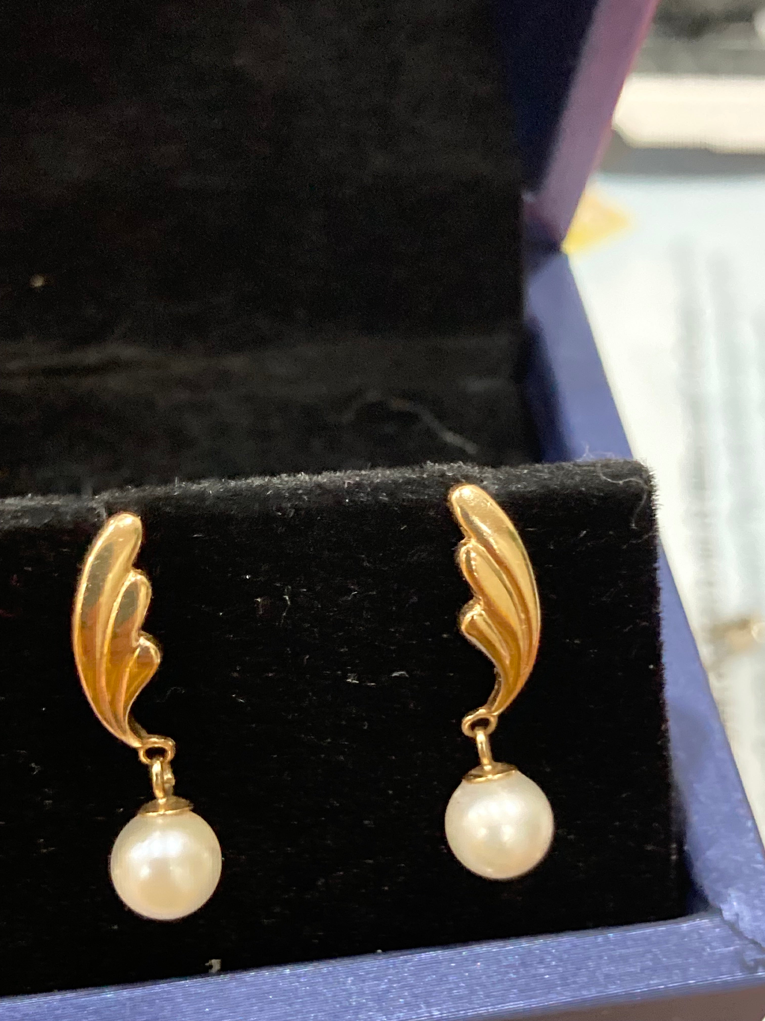 Gold Pearl Dangle Earrings | Elegant Classic Jewelry