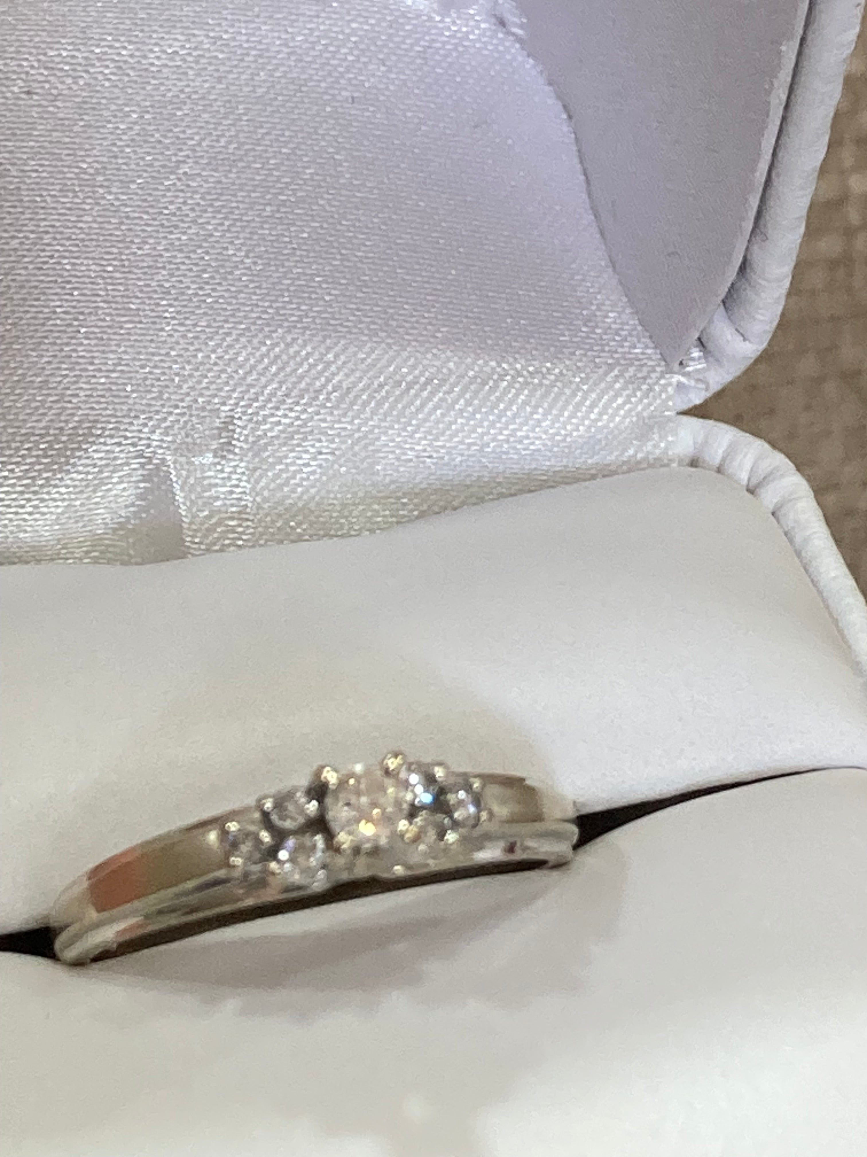 Gold Diamond Ring | Size 6 | Classic Fine Jewelry